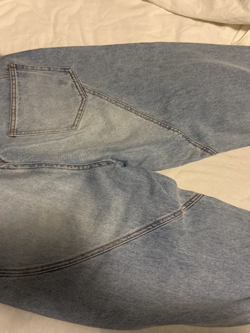 Jeans - Picture 3 of 4